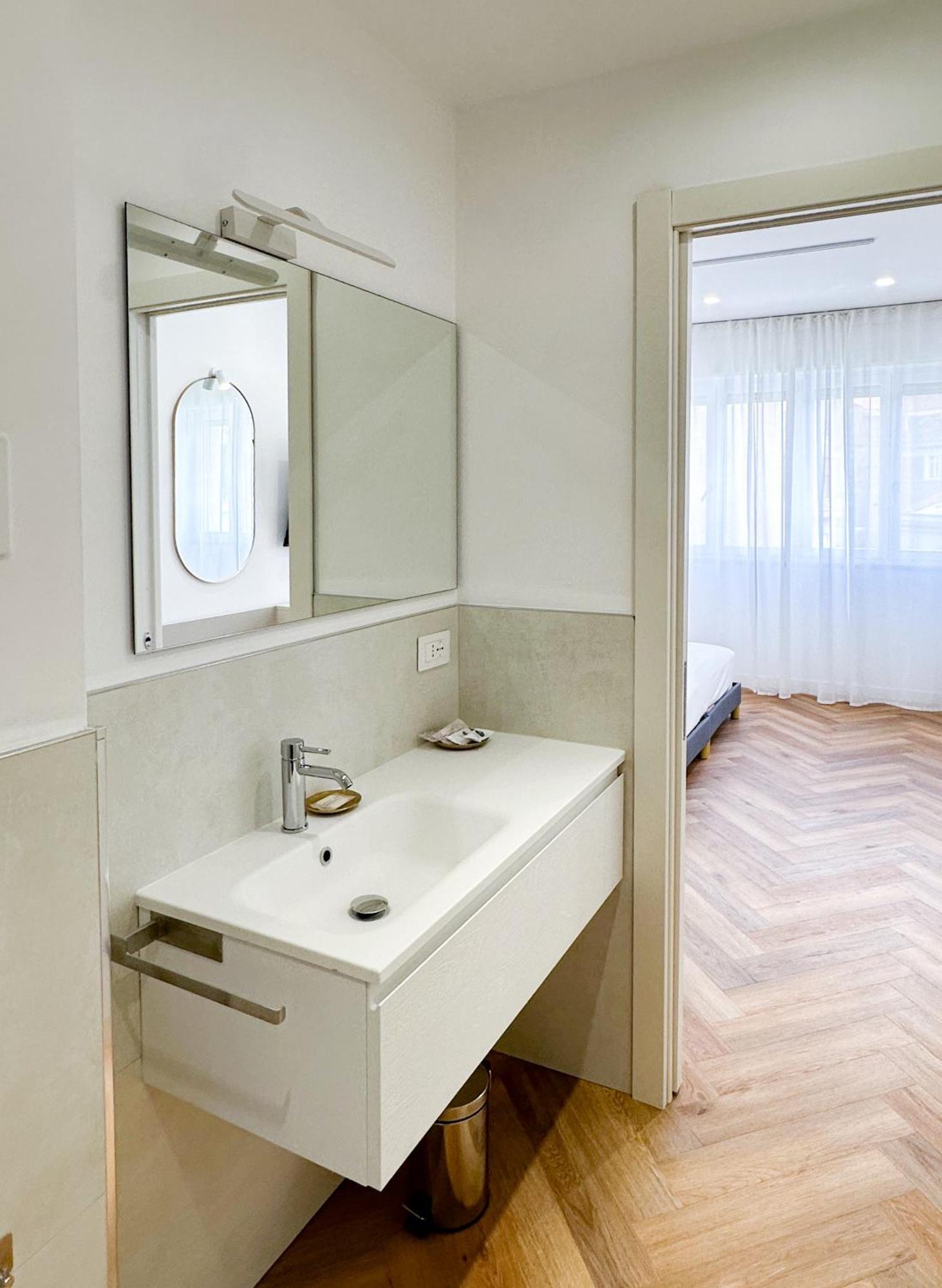 Mamas Hotel Ористано Екстериор снимка